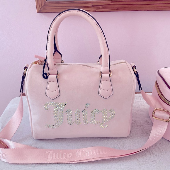 Juicy Couture Powder blush obsession satchel and make up train case - Picture 4 of 11